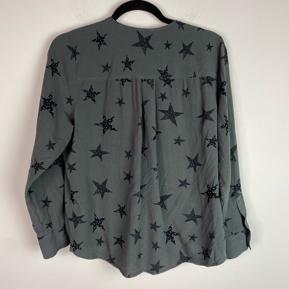 Rails HILLARY CHARCOAL CHEETAH STARS print Top Blouse M - Picture 6 of 9